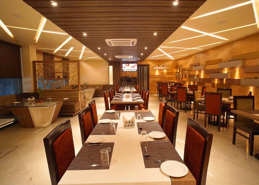 Uttar Pradesh Prayagraj Food & Dining