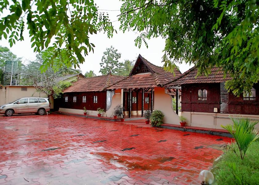 Kerala Kumarakom Overview