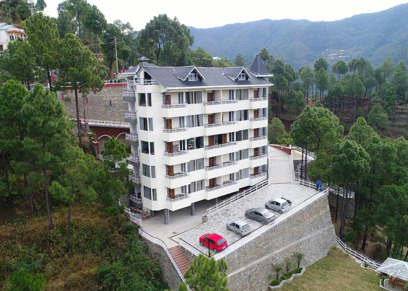 Himachal Pradesh Chail Hotel View