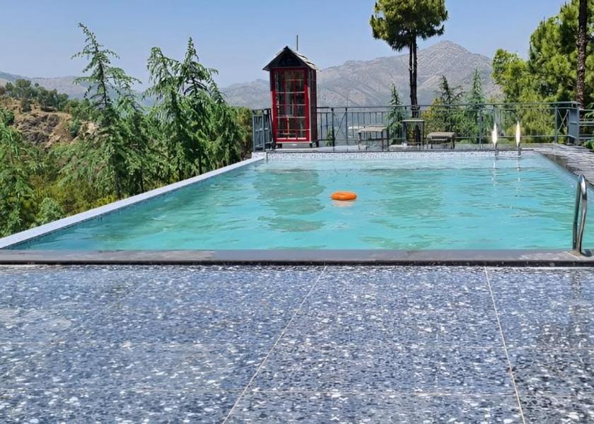 Himachal Pradesh Chail Pool