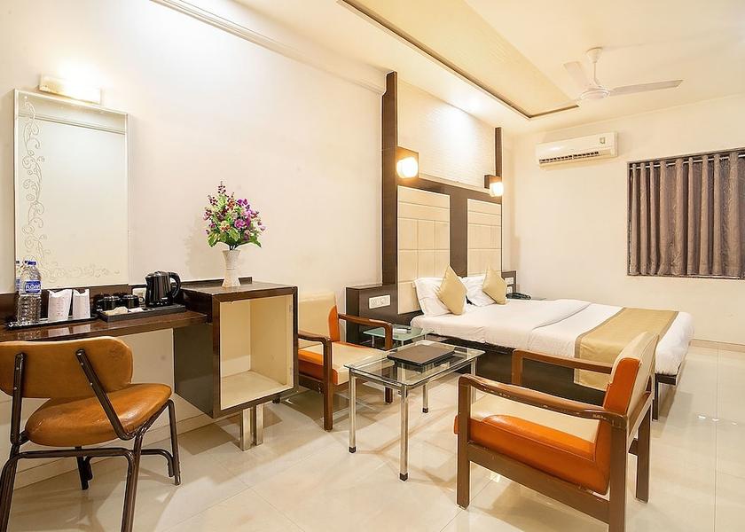 Gujarat Surat Room