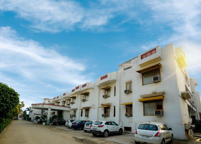 Haryana Bahadurgarh Hotel Exterior