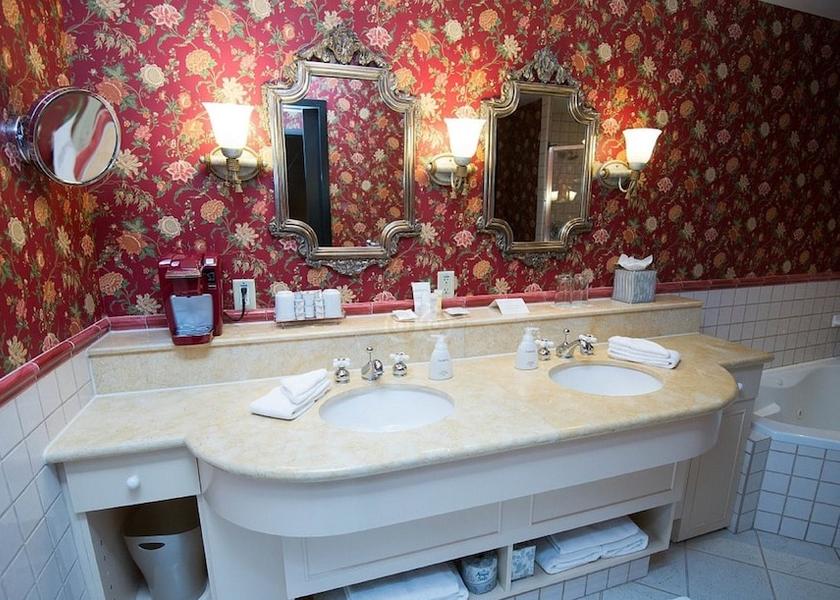 Ontario Toronto Bathroom