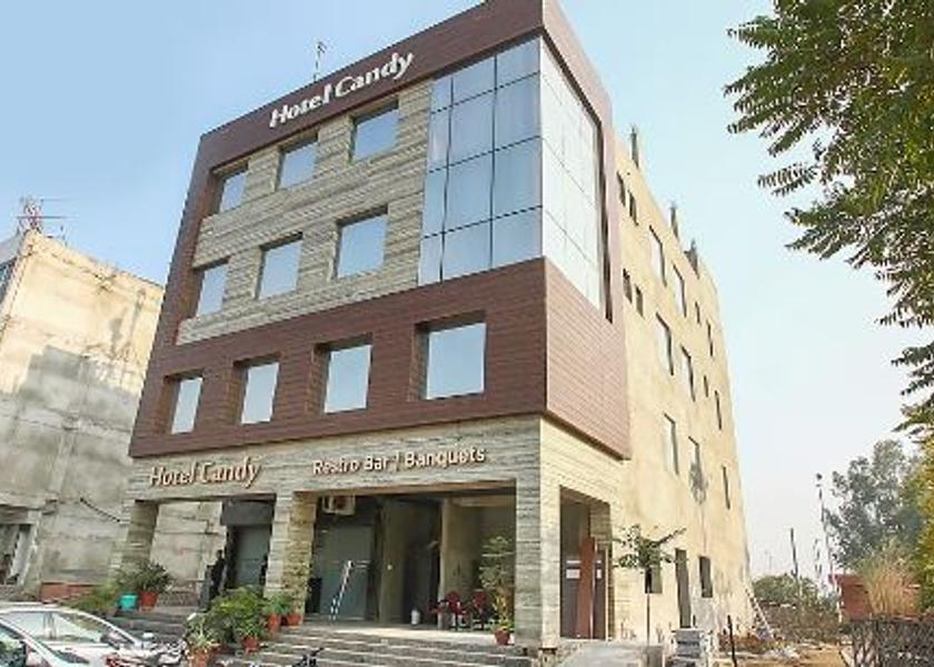 Punjab Mohali Hotel Exterior