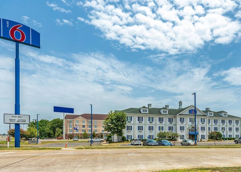 Louisiana Shreveport Exterior Detail