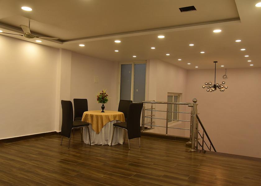 Uttar Pradesh Lucknow Food & Dining