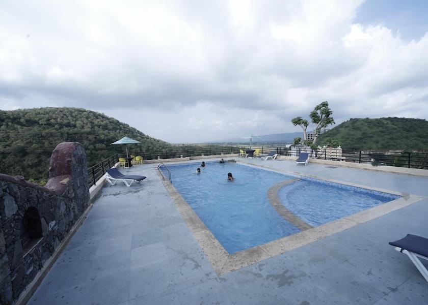 Rajasthan Kumbhalgarh Pool