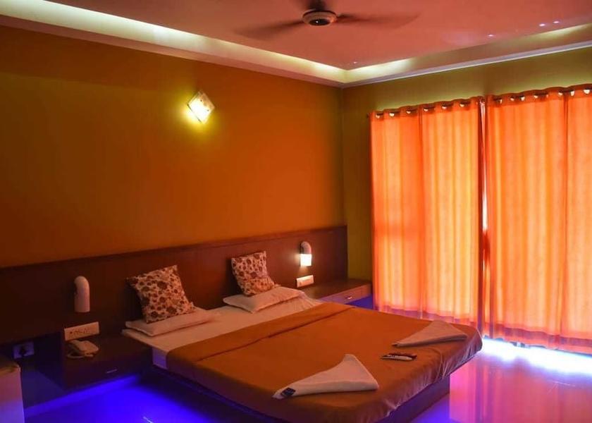 Maharashtra Dapoli AC Suite Room