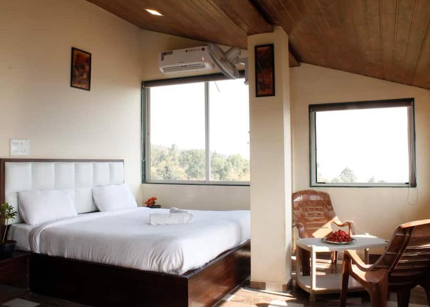 Maharashtra Mahabaleshwar Superior Suite Room With Valley View