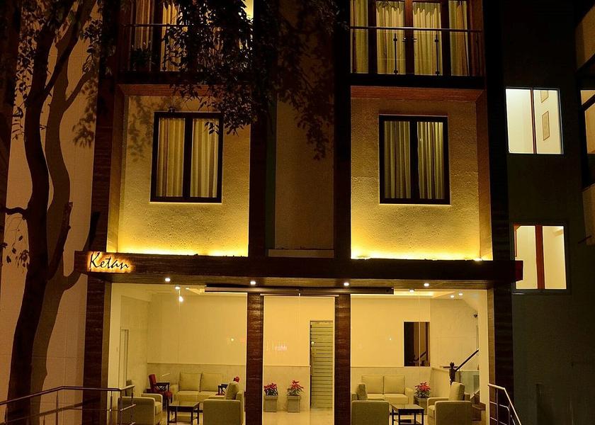 Maharashtra Pune Hotel Exterior