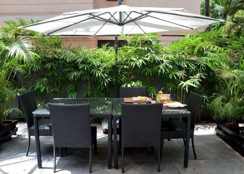 Maharashtra Pune Food & Dining