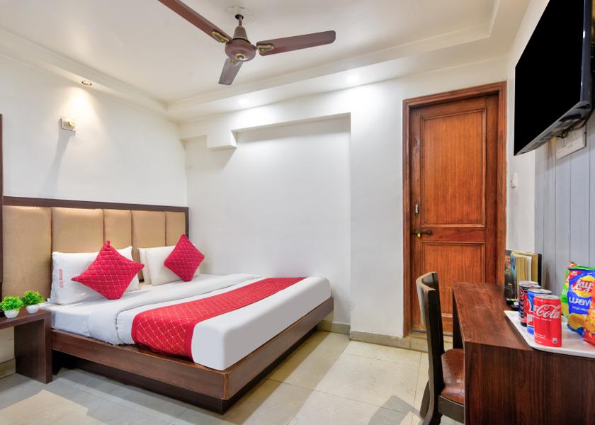 Delhi Delhi Deluxe AC Room