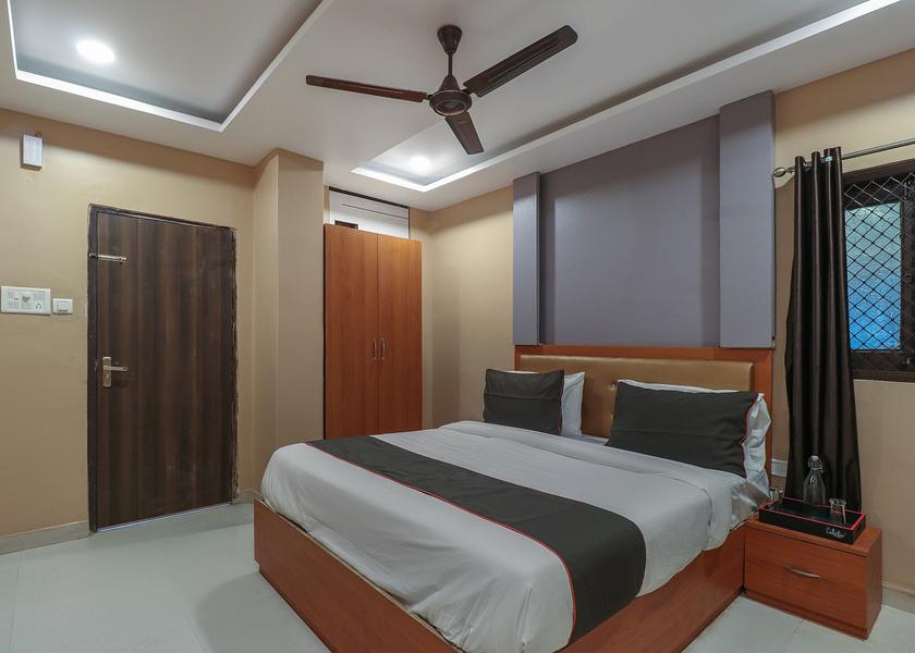 Uttar Pradesh Varanasi Classic Room