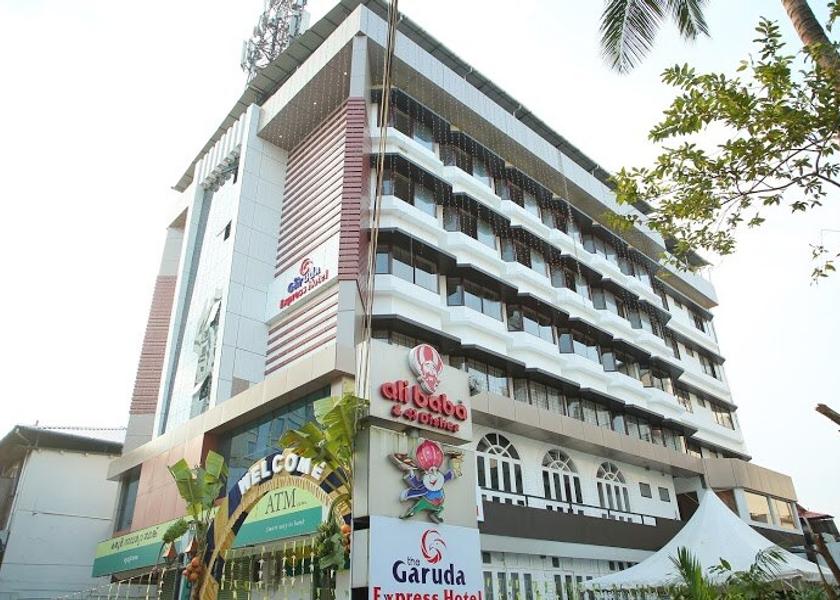 Kerala Thrissur Hotel Exterior
