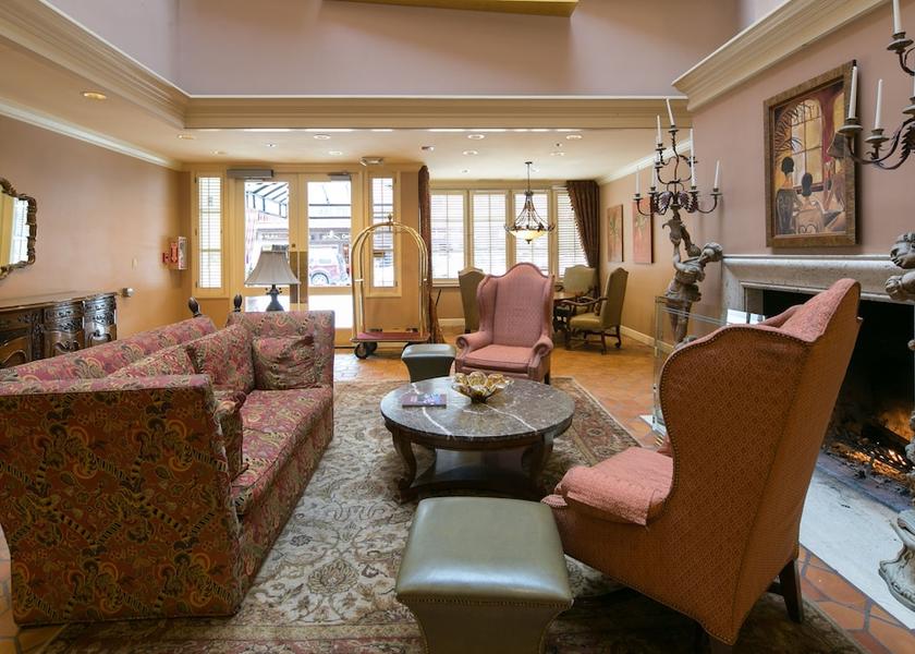 California Monterey Lobby sitting area