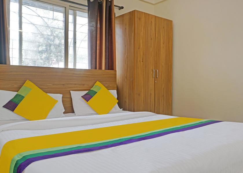 Maharashtra Pune Deluxe Double Room
