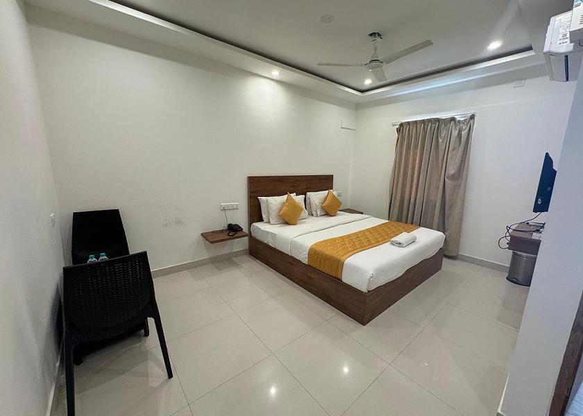 Karnataka Bangalore Deluxe AC Room