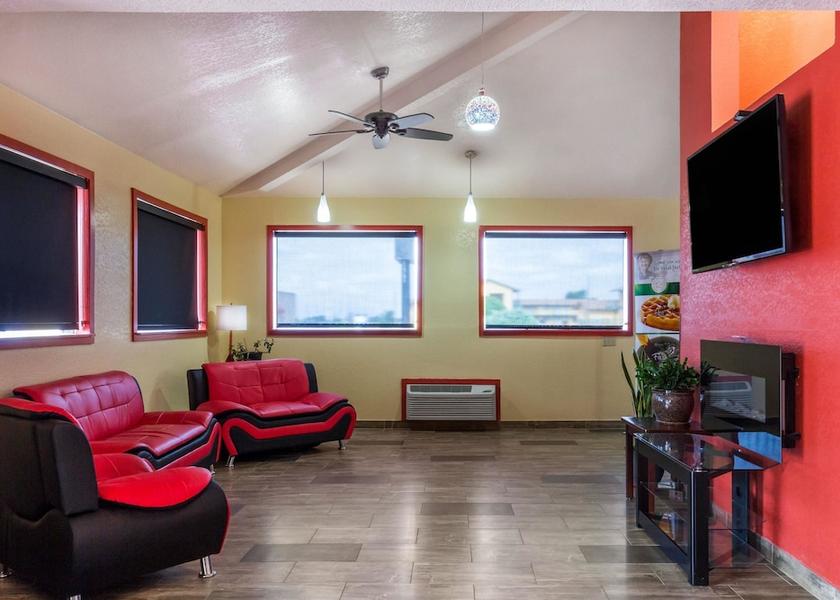 Colorado Lamar Lobby