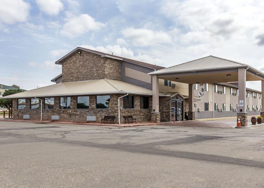 Colorado Lamar Entrance