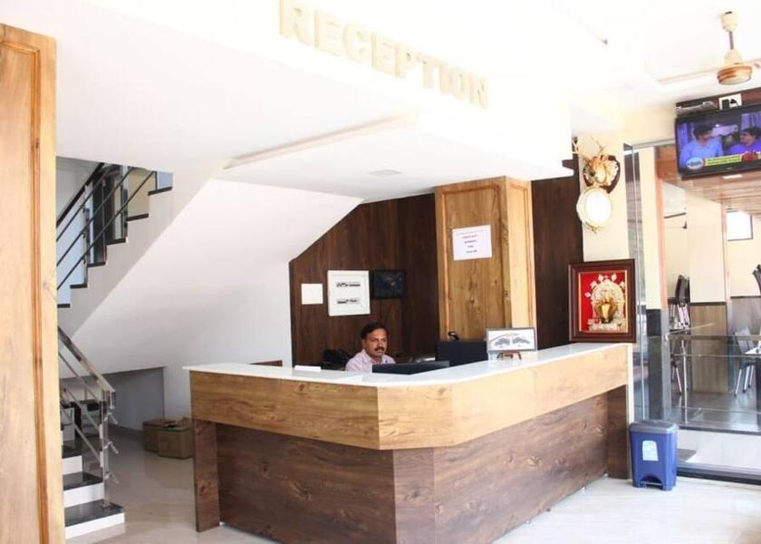Maharashtra Ganpatipule Public Areas