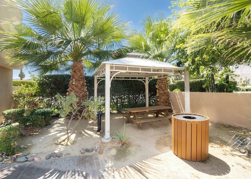 California Palm Springs Property Grounds
