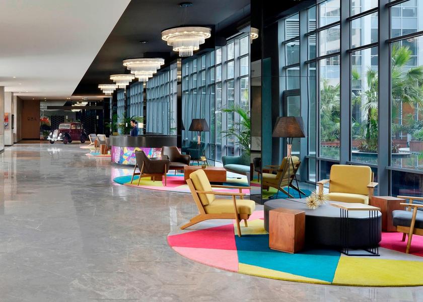 Delhi Delhi Lobby