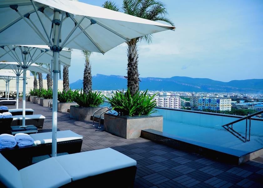 Andhra Pradesh Tirupati Rooftop pool