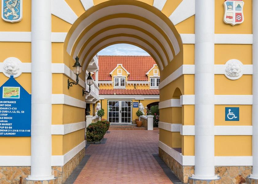  Noord Property entrance