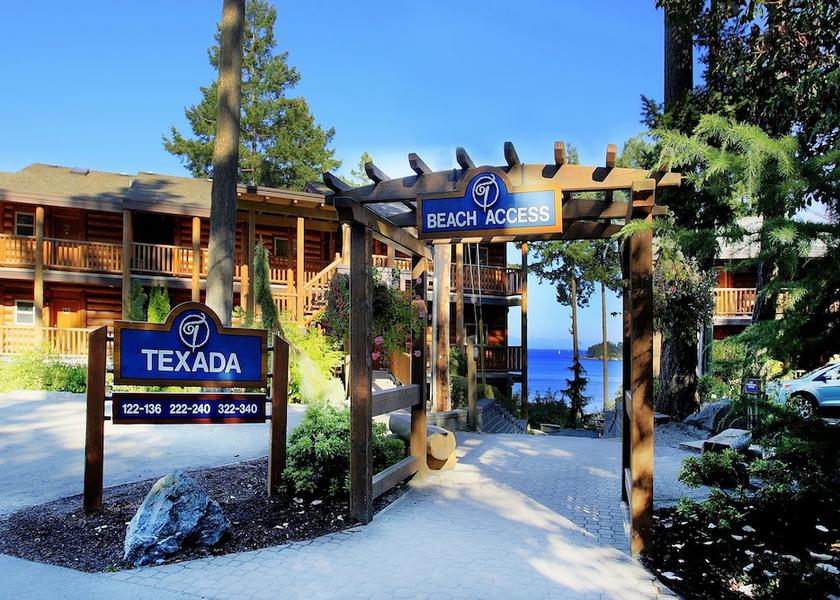 British Columbia Parksville Property grounds