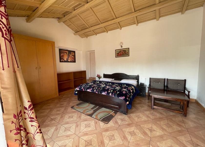 Uttarakhand Mukteshwar Deluxe Room
