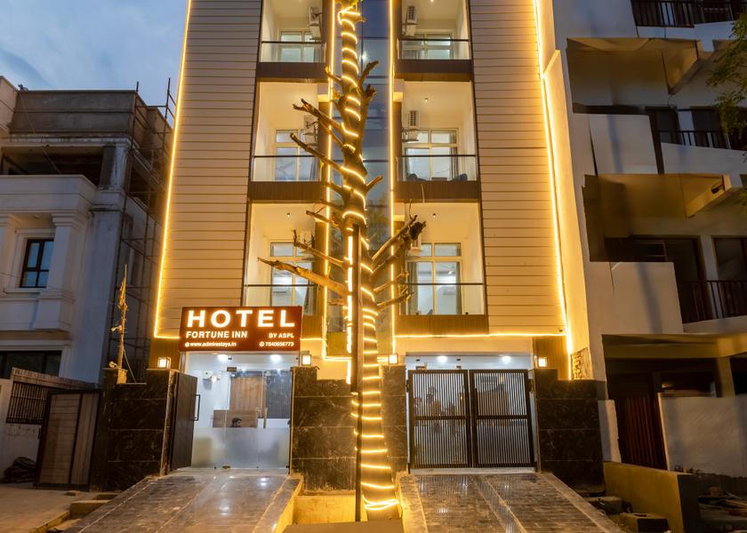 Uttar Pradesh Noida Hotel Exterior