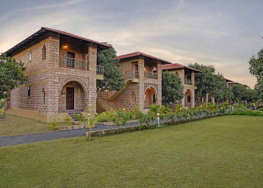 Gujarat Sasan Gir Hotel Exterior