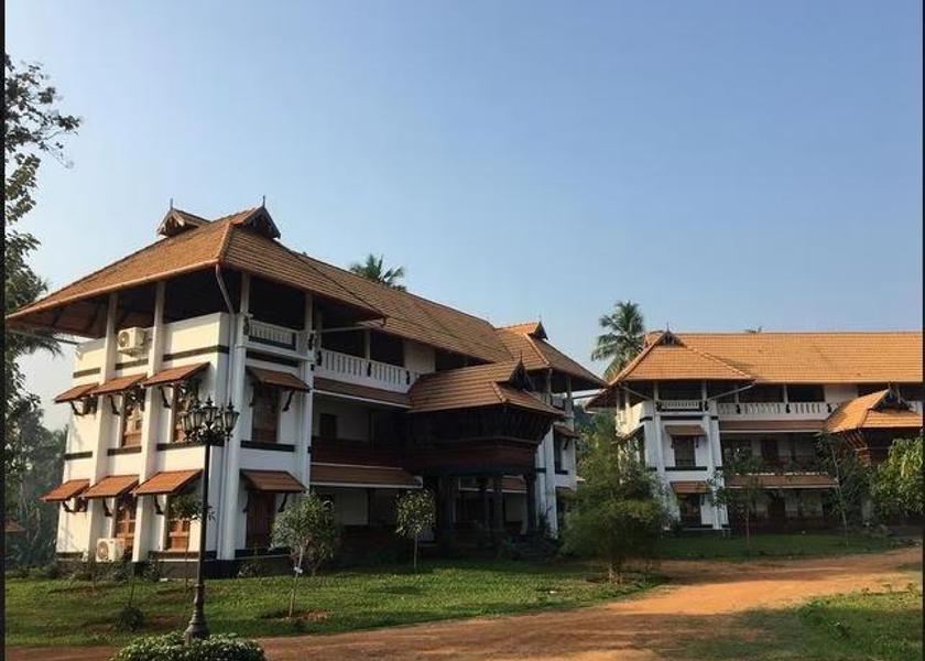 Kerala Thrissur Hotel Exterior