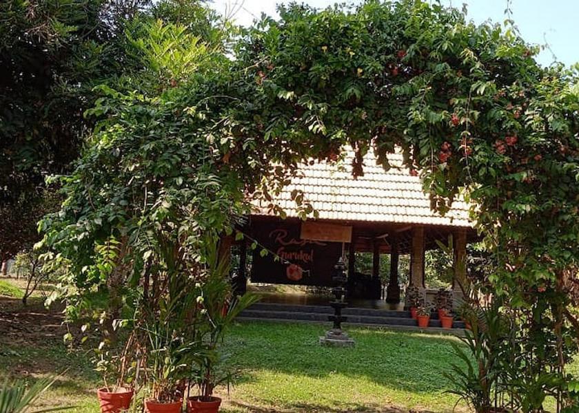 Kerala Thrissur Hotel Exterior