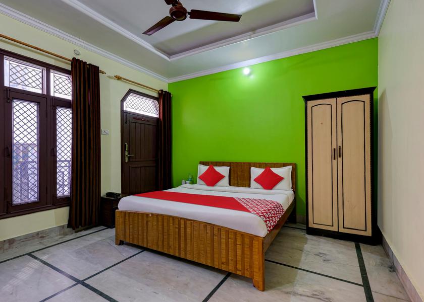 Uttarakhand Ramnagar Room