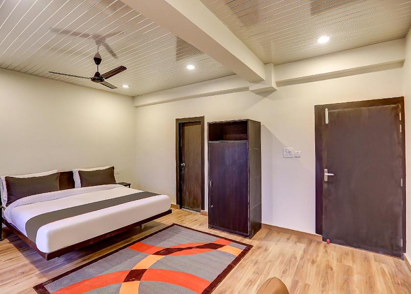 Uttar Pradesh Kanpur Classic Room