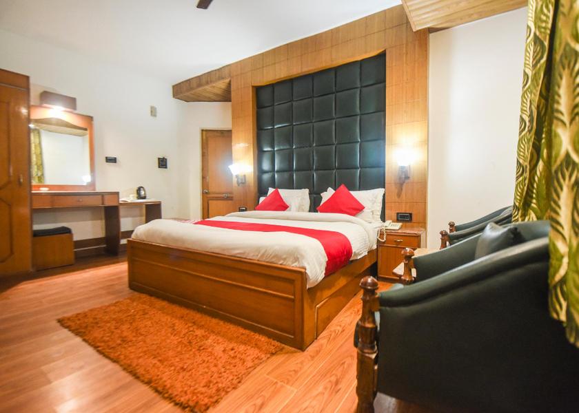 Himachal Pradesh Dalhousie Deluxe Room