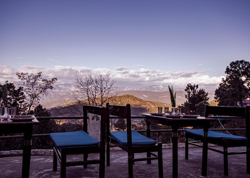 Uttarakhand Kausani Food & Dining