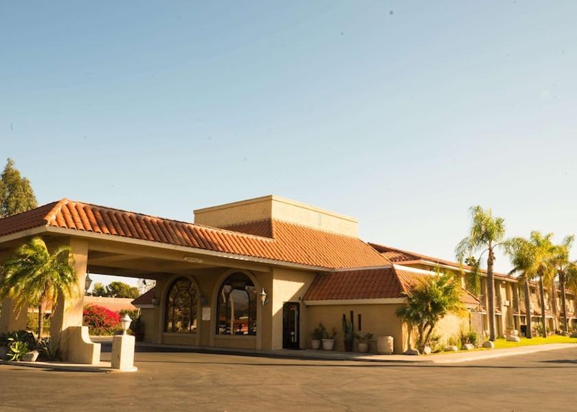 California Anaheim Exterior Detail