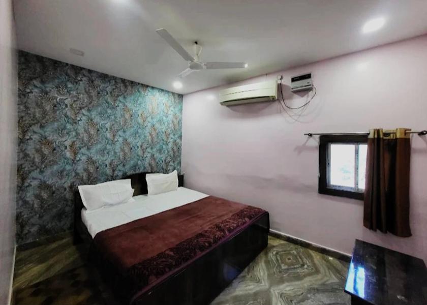 Jharkhand Dhanbad Deluxe Double Bed Room AC
