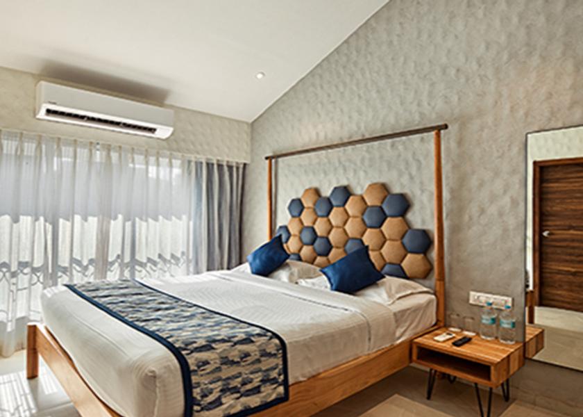 Maharashtra Lonavala Deluxe Room