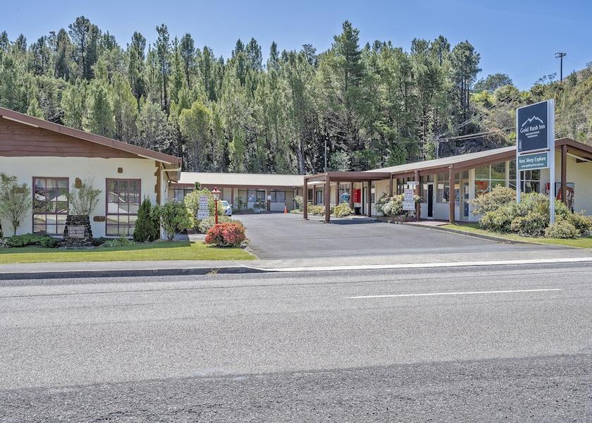 Tasmania Queenstown Front of property