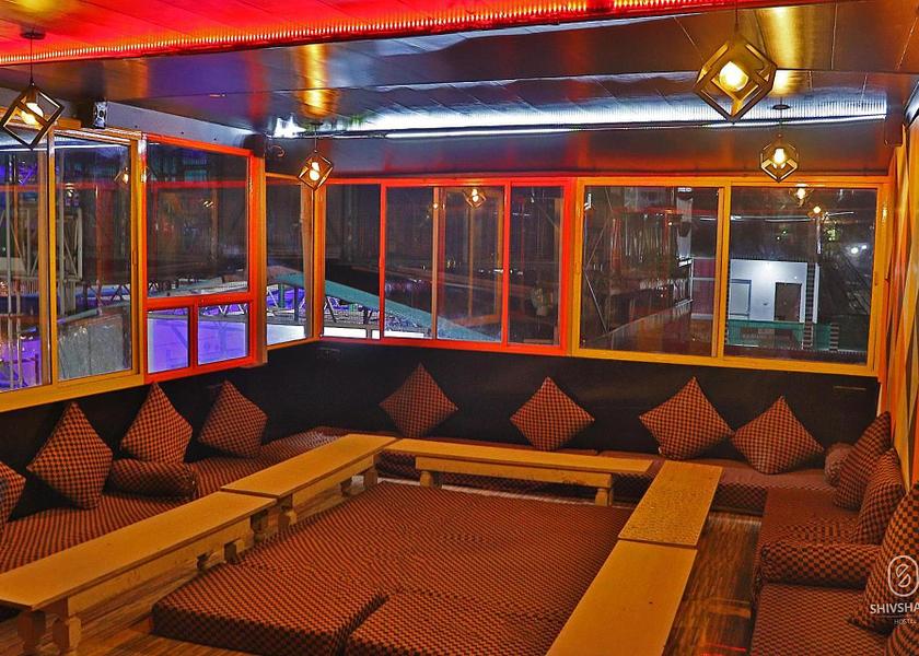 Uttarakhand Rishikesh Shared lounge/TV area