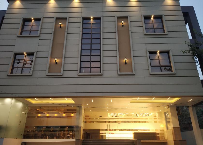 Uttar Pradesh Lucknow Hotel Exterior