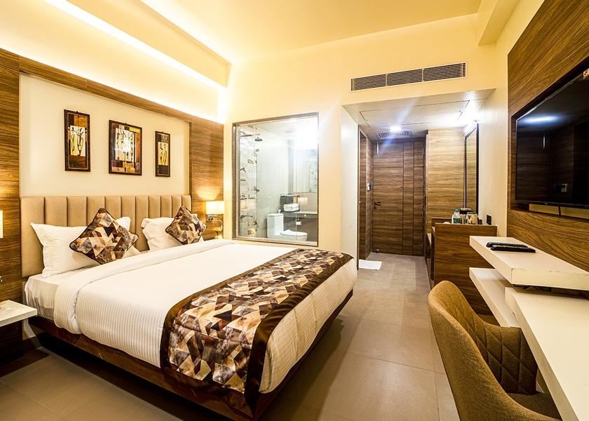 Uttar Pradesh Lucknow Club Room