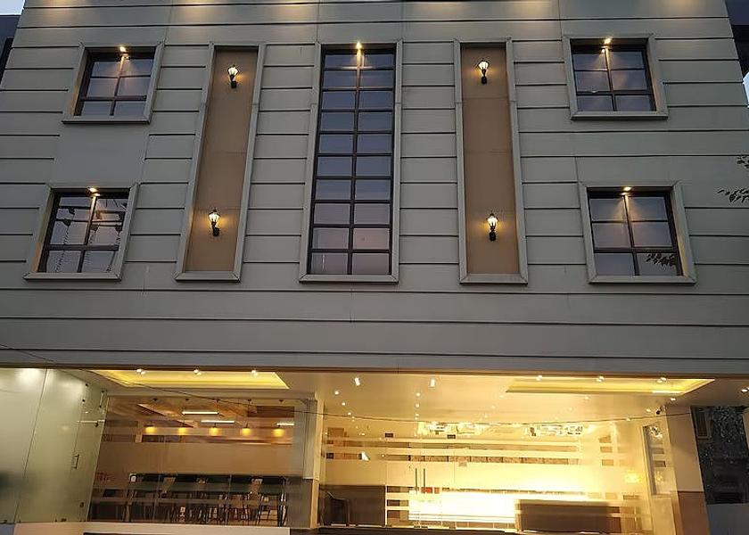 Uttar Pradesh Lucknow Facade