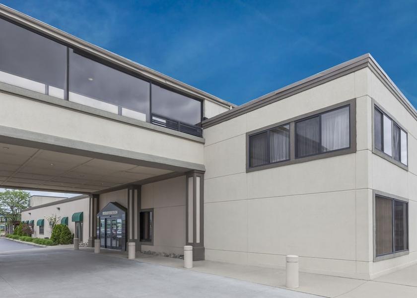 Michigan Sterling Heights Exterior Detail