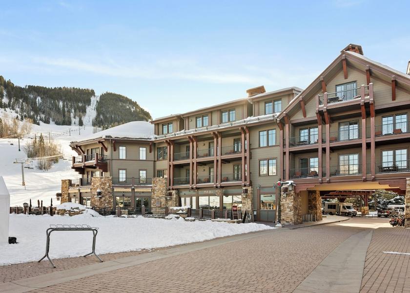 Colorado Aspen Exterior Detail