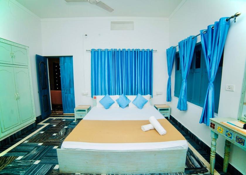 Uttar Pradesh Varanasi Room