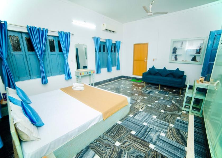 Uttar Pradesh Varanasi Room
